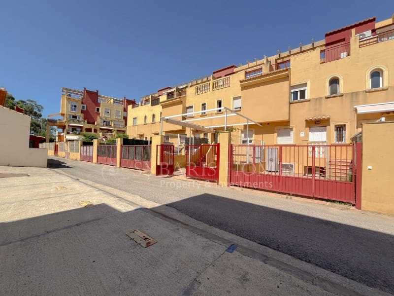 4 slaapkamer Huis te koop in Denia met zwembad garage - € 499.000 (Ref: 10049292)