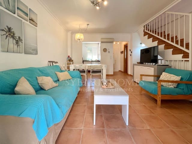 4 makuuhuone Omakotitalo myytävänä paikassa L'Almadrava - L'Estanyó, Dénia mukana uima-altaan 
autotalli - 499 000 € (Ref: 10049292)