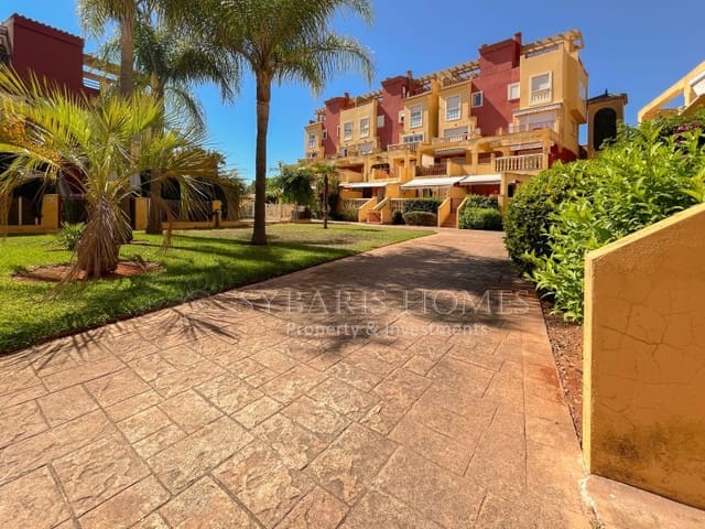 4 makuuhuone Omakotitalo myytävänä paikassa L'Almadrava - L'Estanyó, Dénia mukana uima-altaan 
autotalli - 499 000 € (Ref: 10049292)