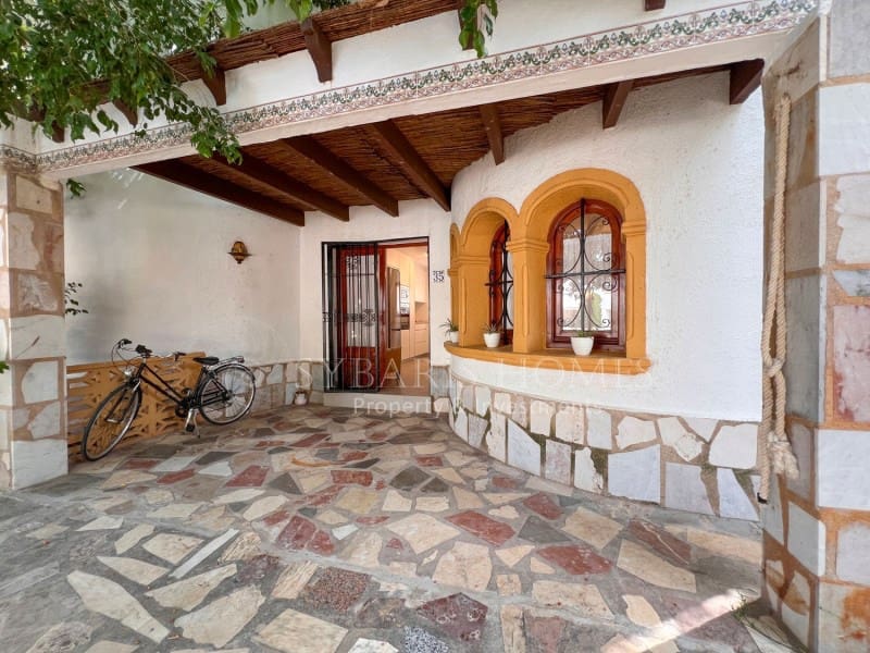 3 bedroom Townhouse for sale in Denia with pool - € 580,000 (Ref: 10050024)