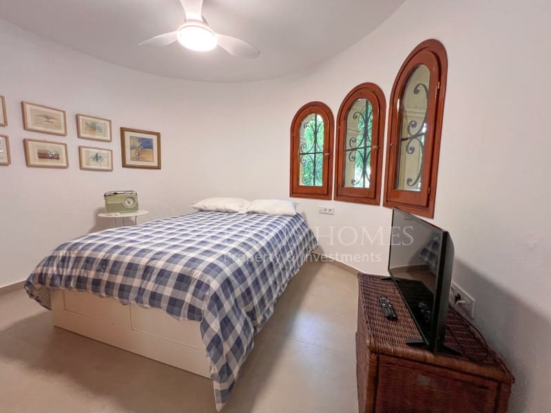 3 bedroom Townhouse for sale in Denia with pool - € 580,000 (Ref: 10050024)
