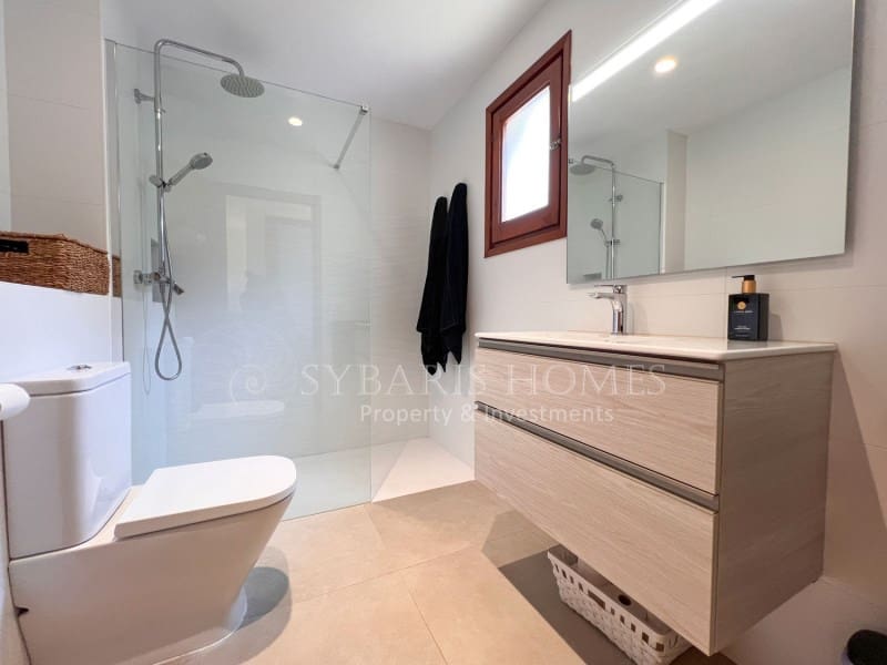 3 bedroom Townhouse for sale in Denia with pool - € 580,000 (Ref: 10050024)