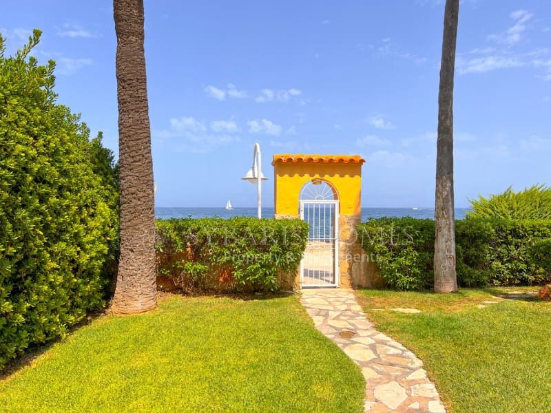 3 bedroom Townhouse for sale in Denia with pool - € 580,000 (Ref: 10050024)
