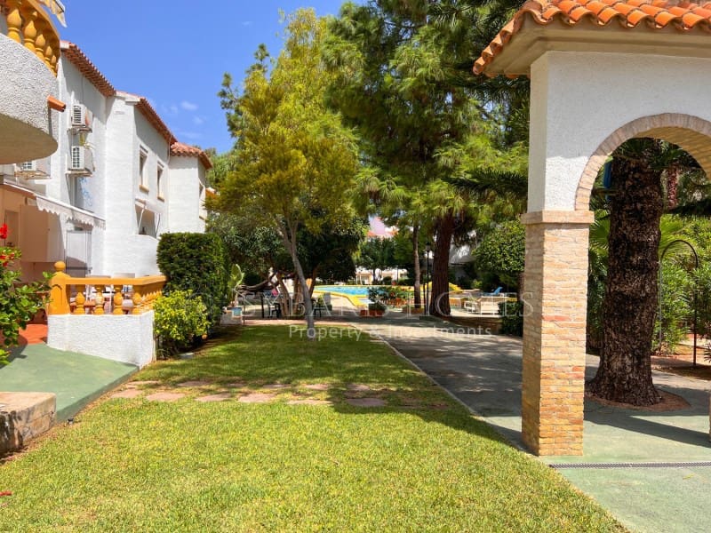 3 bedroom Townhouse for sale in Denia with pool - € 580,000 (Ref: 10050024)