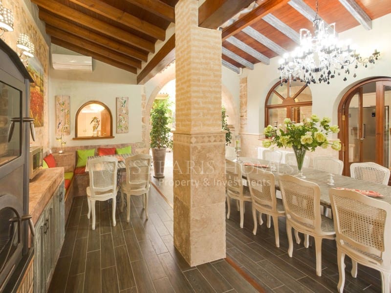 8 Zimmer Hotel zu verkaufen in Jalon / Xalo mit Pool - 1.500.000 € (Ref: 10081058)