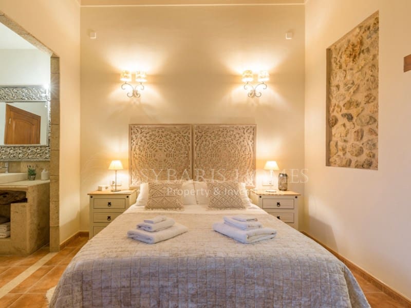 8 Zimmer Hotel zu verkaufen in Jalon / Xalo mit Pool - 1.500.000 € (Ref: 10081058)