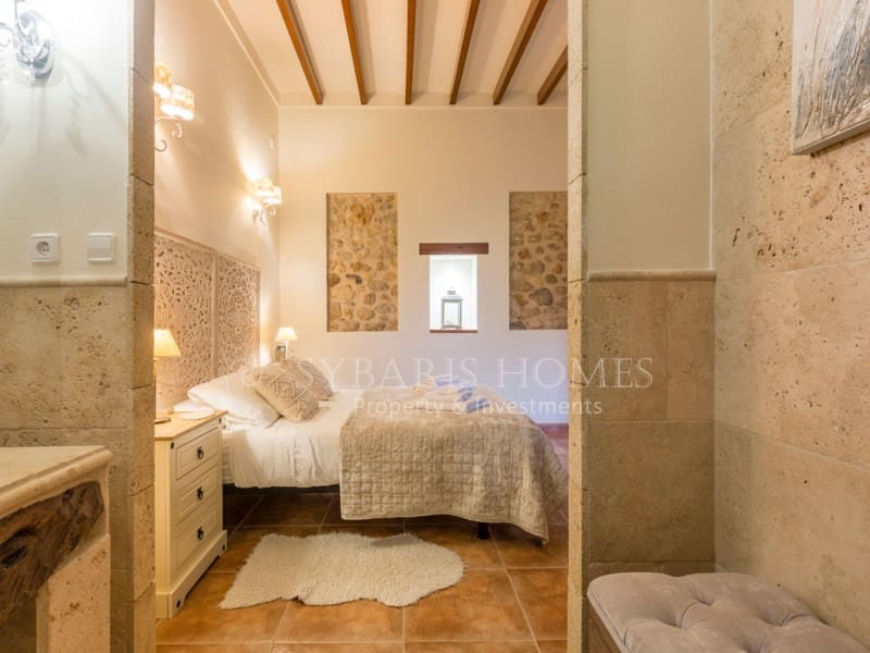 8 Zimmer Hotel zu verkaufen in Jalon / Xalo mit Pool - 1.500.000 € (Ref: 10081058)