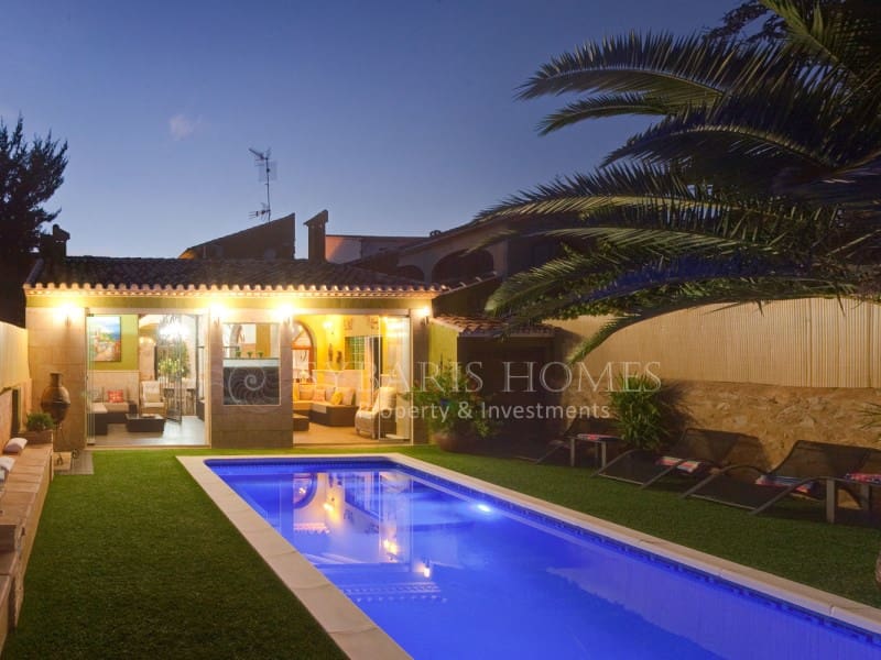 8 Zimmer Hotel zu verkaufen in Jalon / Xalo mit Pool - 1.500.000 € (Ref: 10081058)