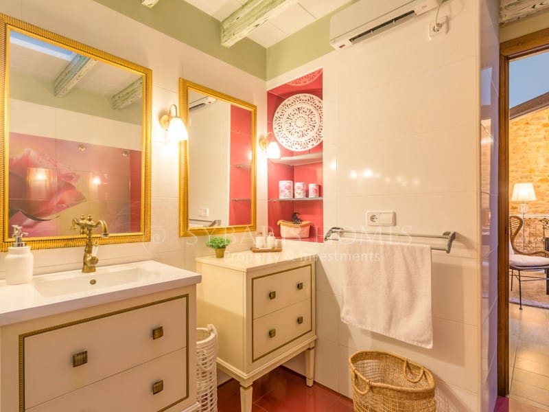 8 Zimmer Hotel zu verkaufen in Jalon / Xalo mit Pool - 1.500.000 € (Ref: 10081058)