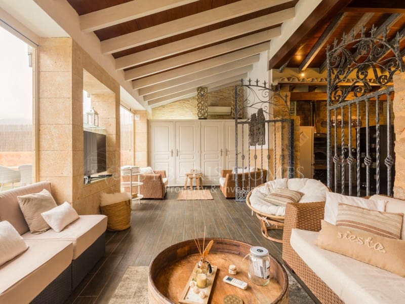 8 Zimmer Hotel zu verkaufen in Jalon / Xalo mit Pool - 1.500.000 € (Ref: 10081058)