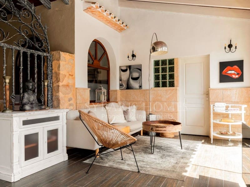 8 Zimmer Hotel zu verkaufen in Jalon / Xalo mit Pool - 1.500.000 € (Ref: 10081058)