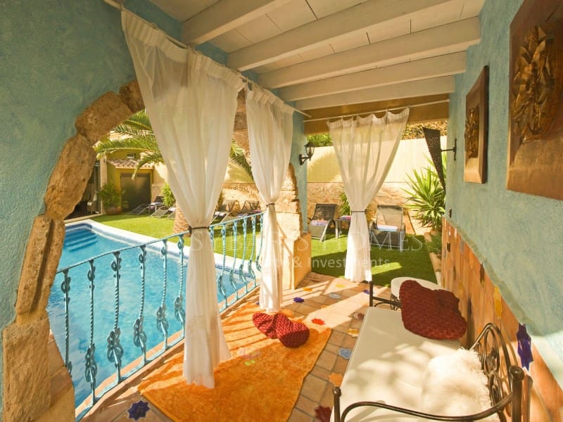 8 Zimmer Hotel zu verkaufen in Jalon / Xalo mit Pool - 1.500.000 € (Ref: 10081058)