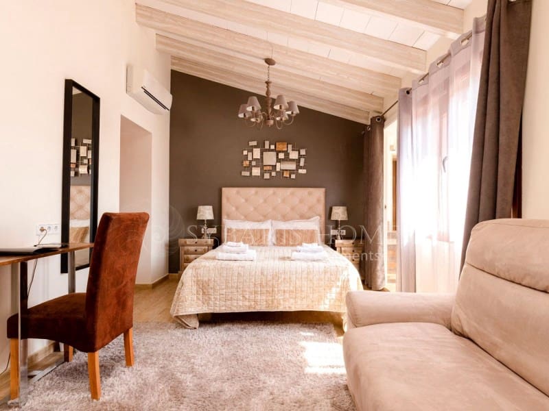 8 Zimmer Hotel zu verkaufen in Jalon / Xalo mit Pool - 1.500.000 € (Ref: 10081058)