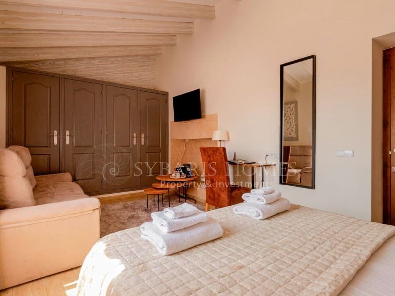8 Zimmer Hotel zu verkaufen in Jalon / Xalo mit Pool - 1.500.000 € (Ref: 10081058)