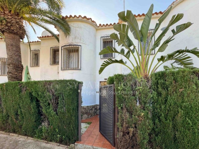 3 soverom Hus til salgs i Denia med svømmebasseng garasje - € 310 000 (Ref: 10090727)