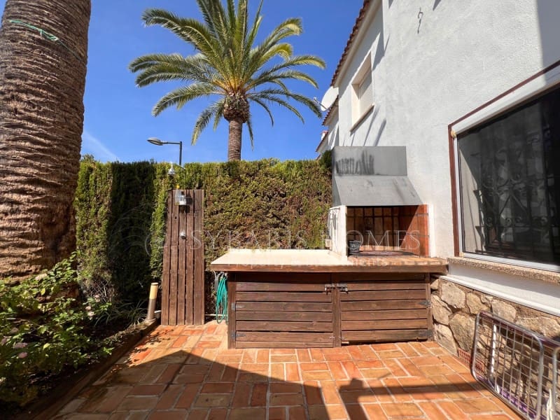3 soverom Hus til salgs i Denia med svømmebasseng garasje - € 310 000 (Ref: 10090727)