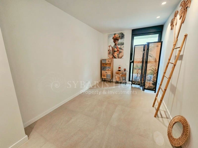 4 quarto Apartamento para venda em Denia com piscina garagem - 880 000 € (Ref: 10139400)