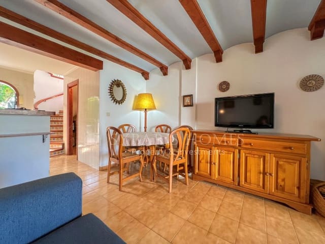 Bungalow de 2 habitaciones en El Puerto, Dénia en venta con piscina - 315.000 € (Ref: 10174536)