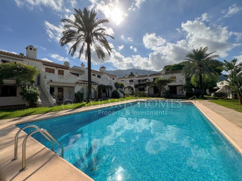 2 sypialnia Bungalow na sprzedaż w Denia z basenem - 315 000 € (Ref: 10174536)
