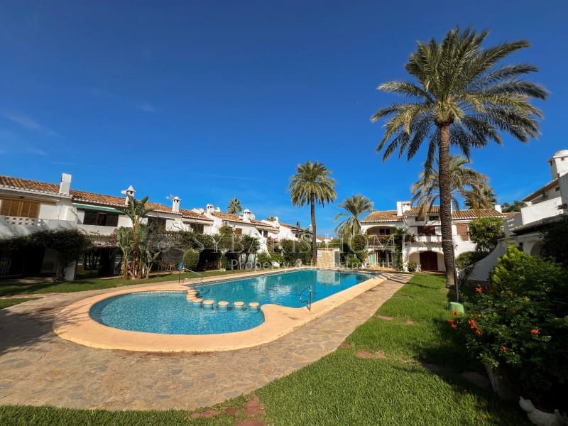 2 sypialnia Bungalow na sprzedaż w Denia z basenem - 315 000 € (Ref: 10174536)