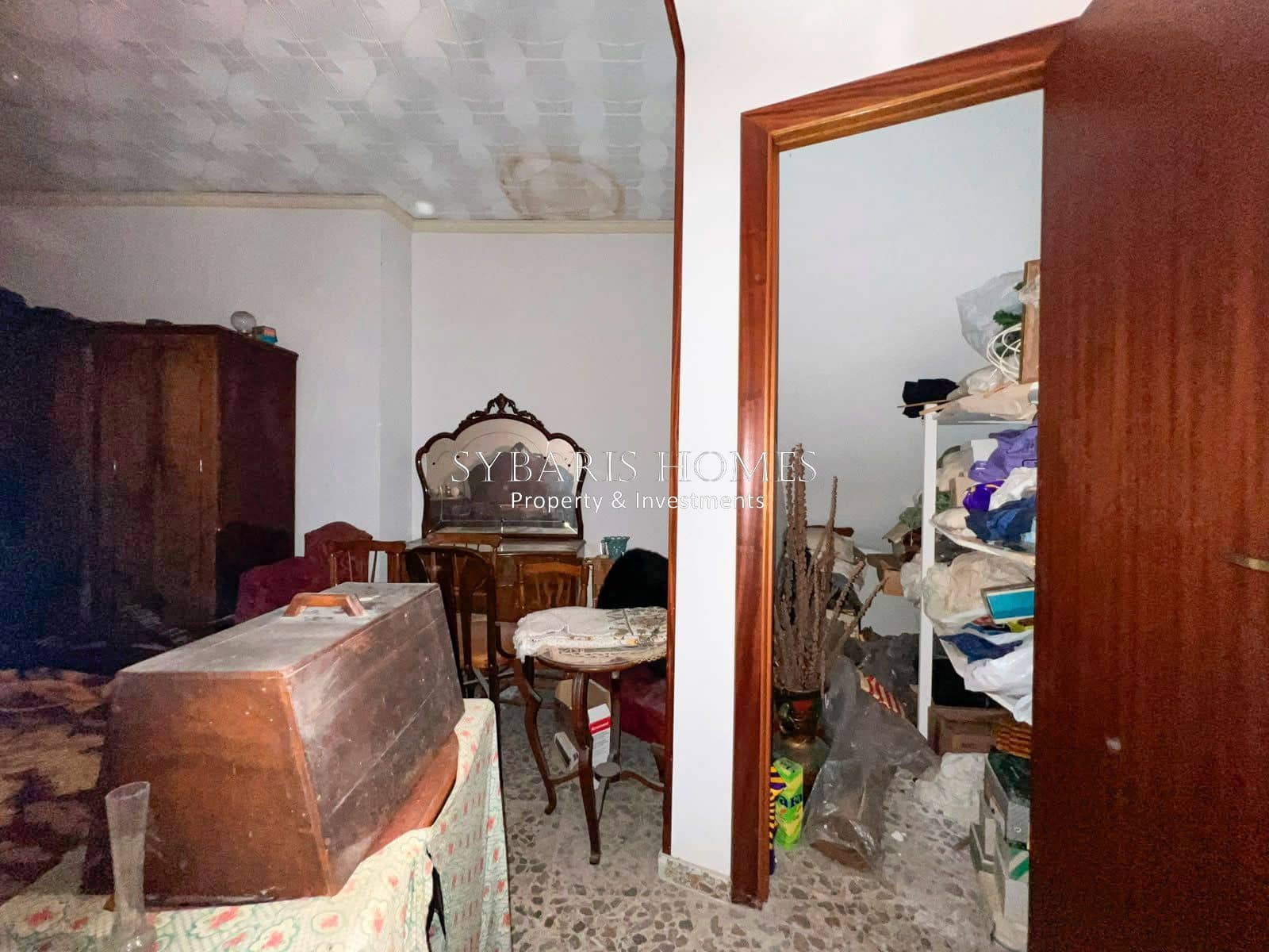 4 bedroom Villa for sale in Pedreguer with garage - € 225,000 (Ref: 10183770)