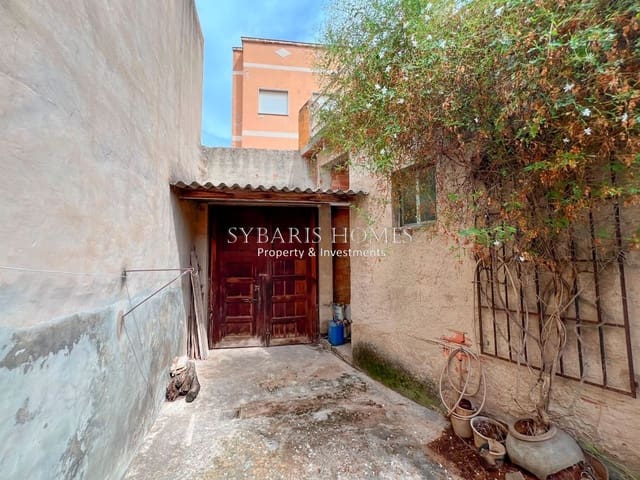 4 bedroom Villa for sale in Pedreguer with garage - € 225,000 (Ref: 10183770)