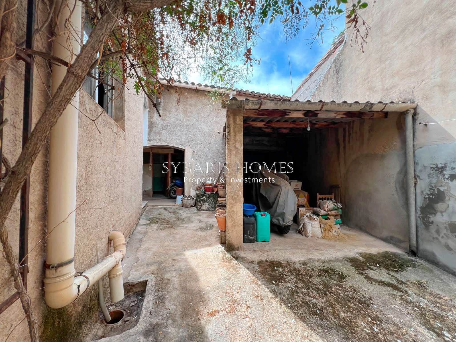4 bedroom Villa for sale in Pedreguer with garage - € 225,000 (Ref: 10183770)