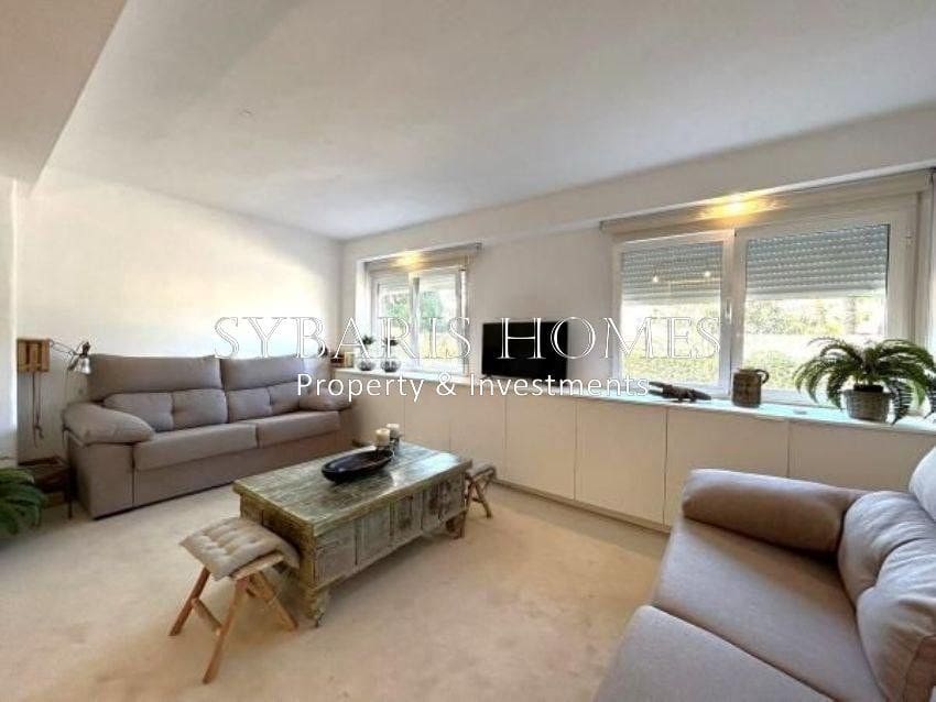 Leilighet til salgs i Denia med svømmebasseng garasje - € 159 000 (Ref: 10183772)