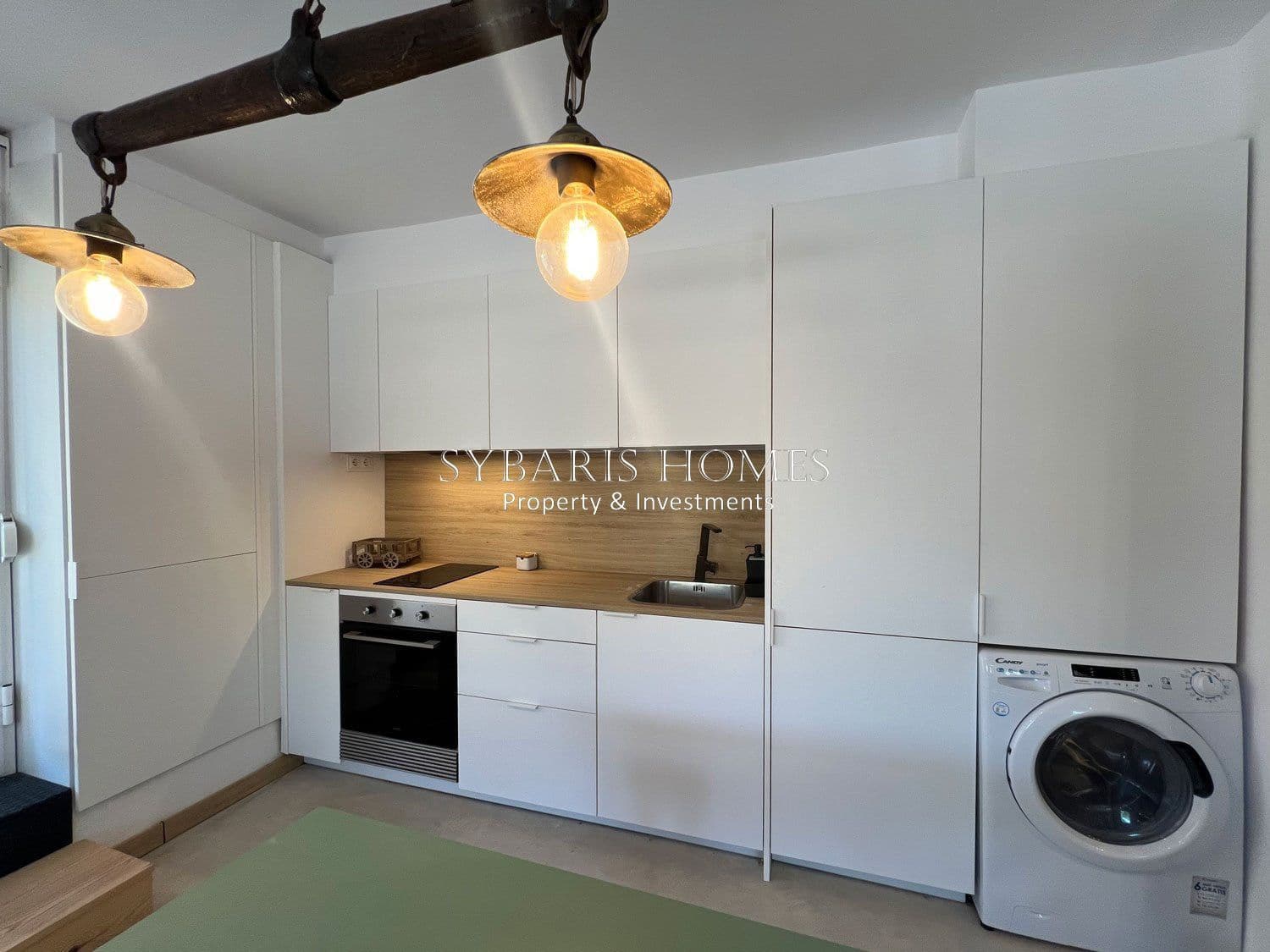 Leilighet til salgs i Denia med svømmebasseng garasje - € 159 000 (Ref: 10183772)
