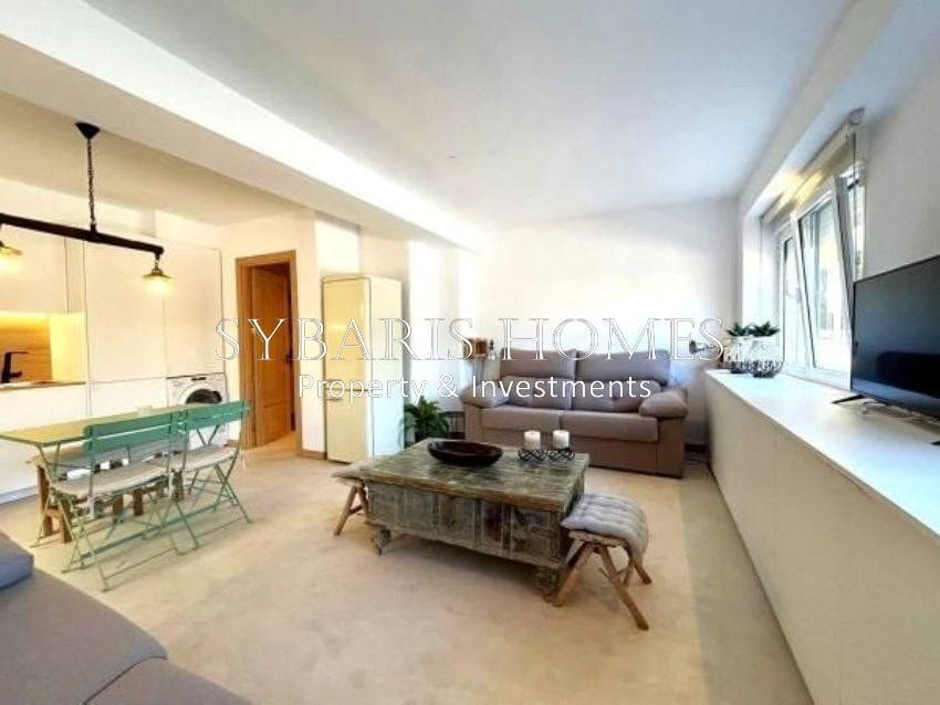 Leilighet til salgs i Denia med svømmebasseng garasje - € 159 000 (Ref: 10183772)