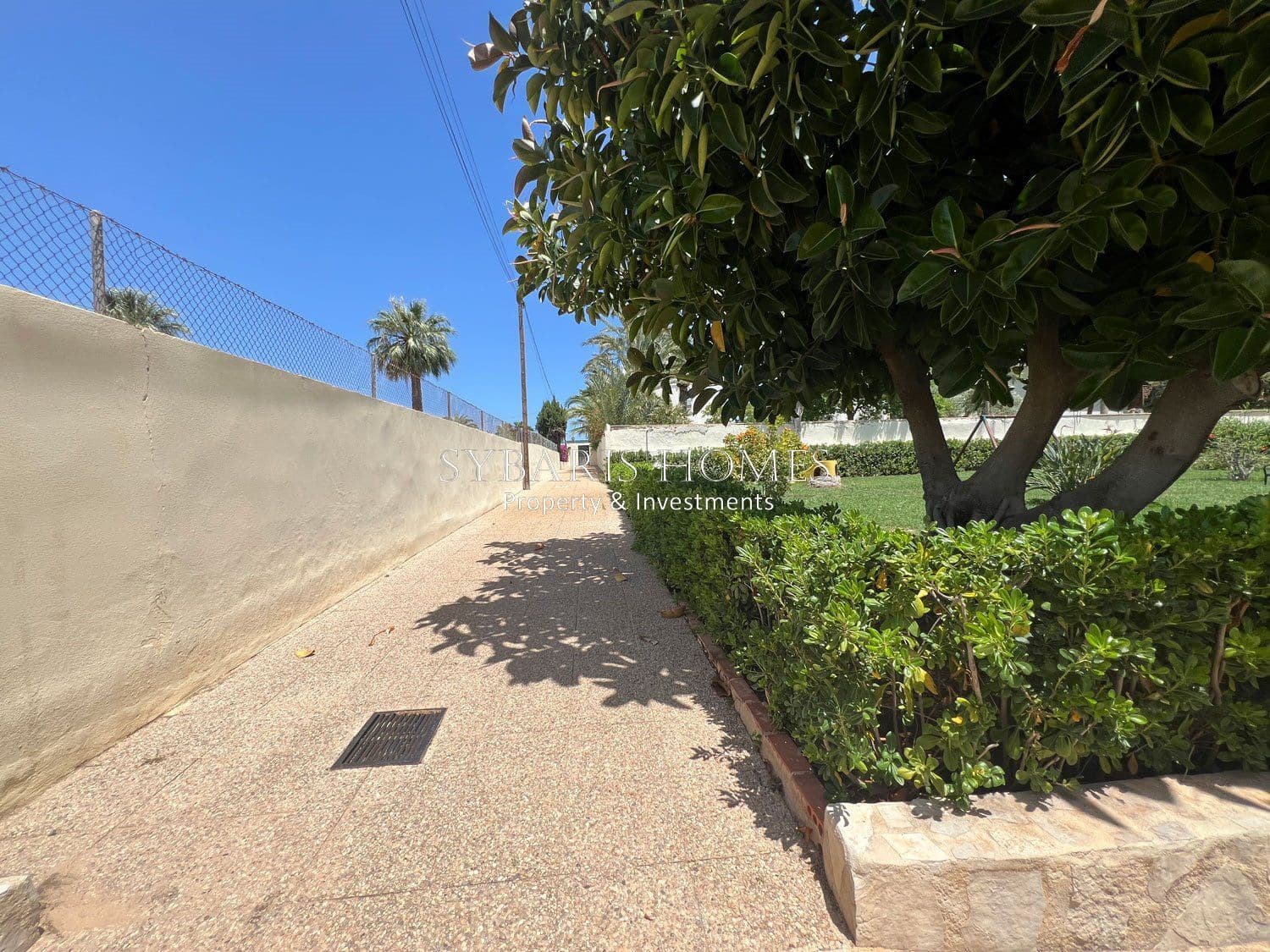 Leilighet til salgs i Denia med svømmebasseng garasje - € 159 000 (Ref: 10183772)