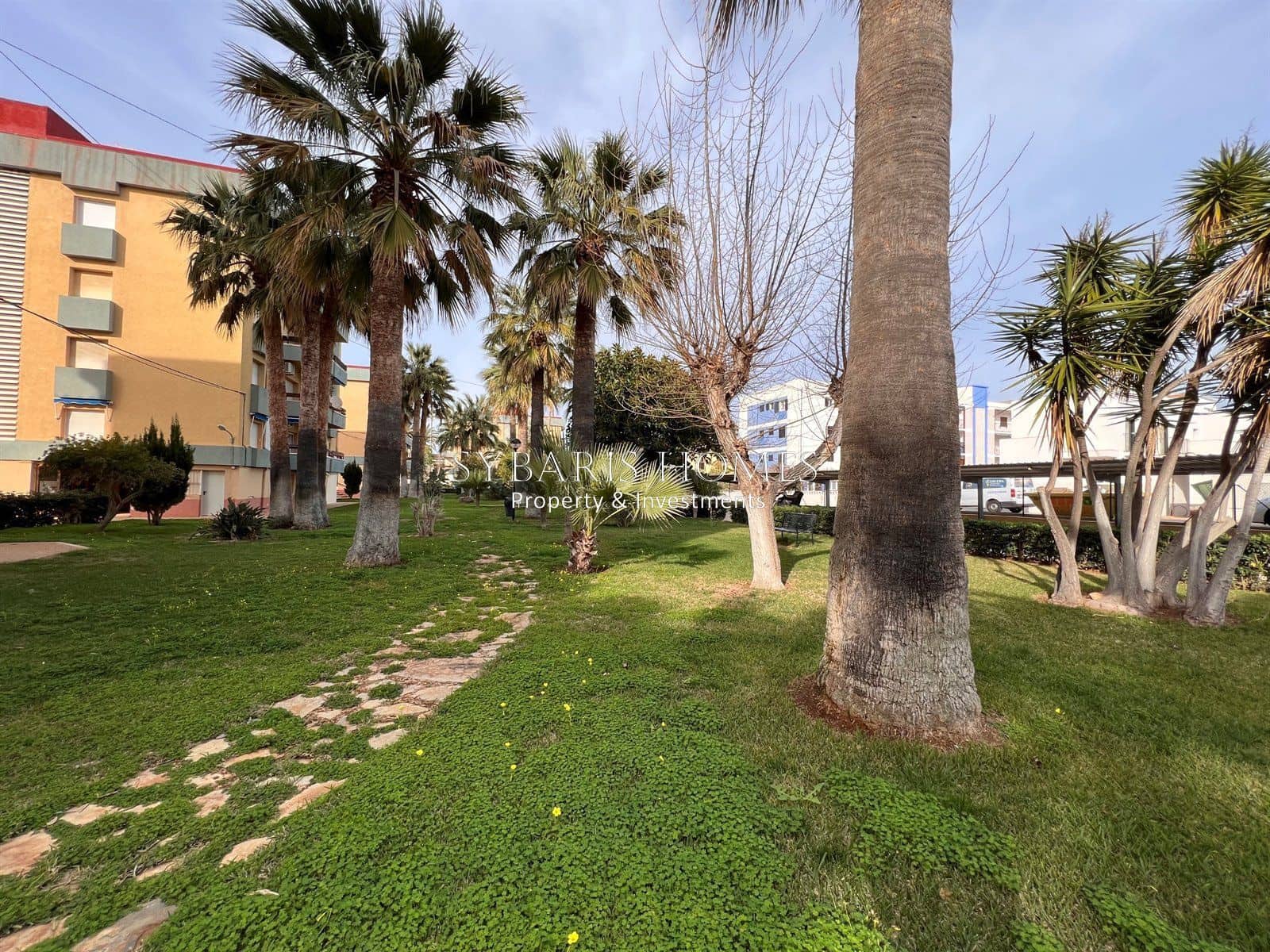 Leilighet til salgs i Denia med svømmebasseng garasje - € 159 000 (Ref: 10183772)