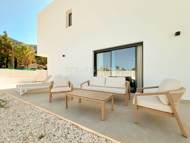 3 soverom Villa til salgs i El Montgó, Dénia med svømmebasseng garasje - € 675 000 (Ref: 10183775)
