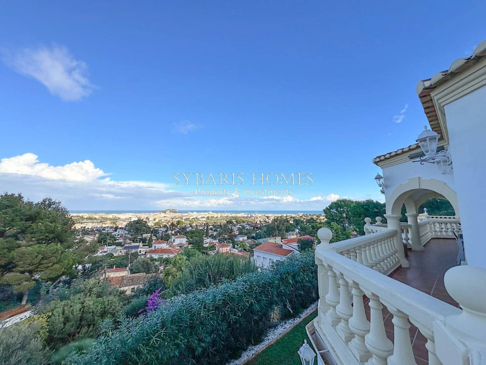 4 soveværelse Villa til salg i Denia med swimmingpool garage - € 890.000 (Ref: 10183781)
