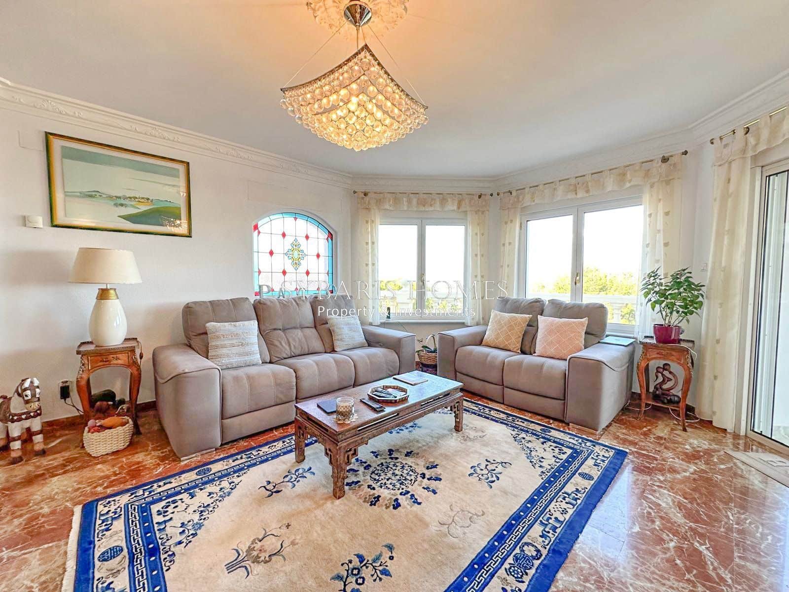 4 soveværelse Villa til salg i Denia med swimmingpool garage - € 890.000 (Ref: 10183781)