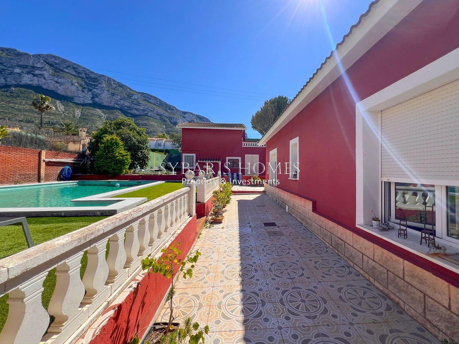 5 soveværelse Villa til salg i Denia med swimmingpool garage - € 1.250.000 (Ref: 10183783)