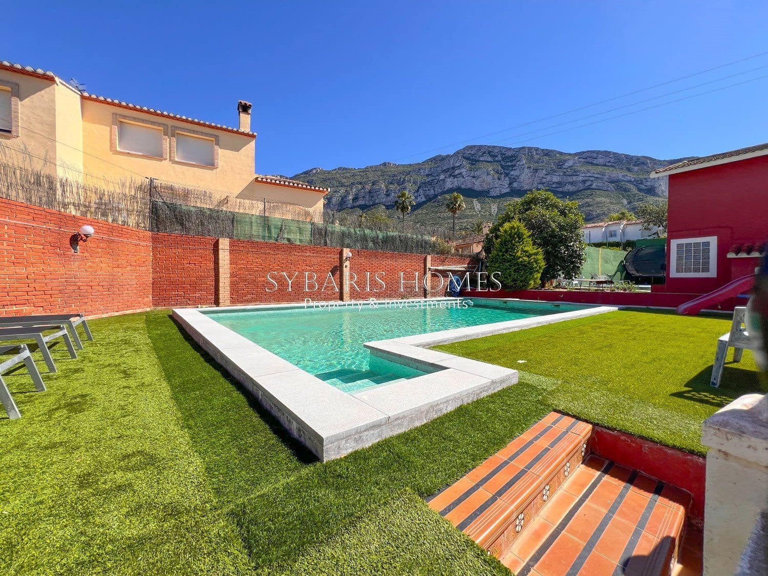 5 soveværelse Villa til salg i Denia med swimmingpool garage - € 1.250.000 (Ref: 10183783)