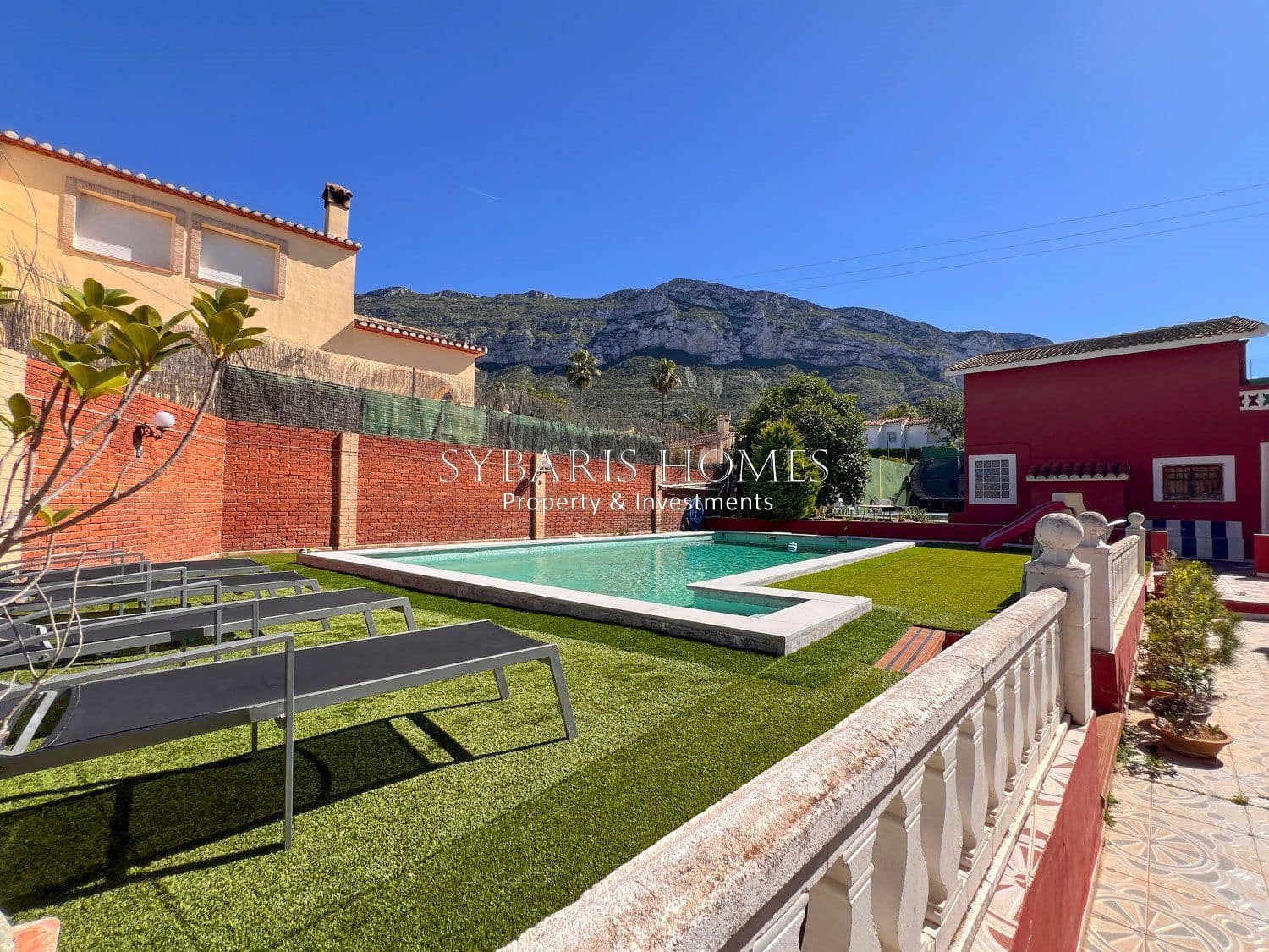5 soveværelse Villa til salg i Denia med swimmingpool garage - € 1.250.000 (Ref: 10183783)