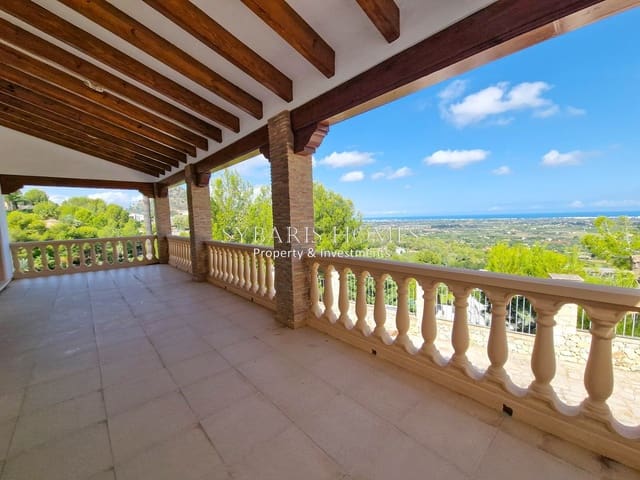 9 Zimmer Villa zu verkaufen in Pedreguer mit Garage - 899.000 € (Ref: 10183787)