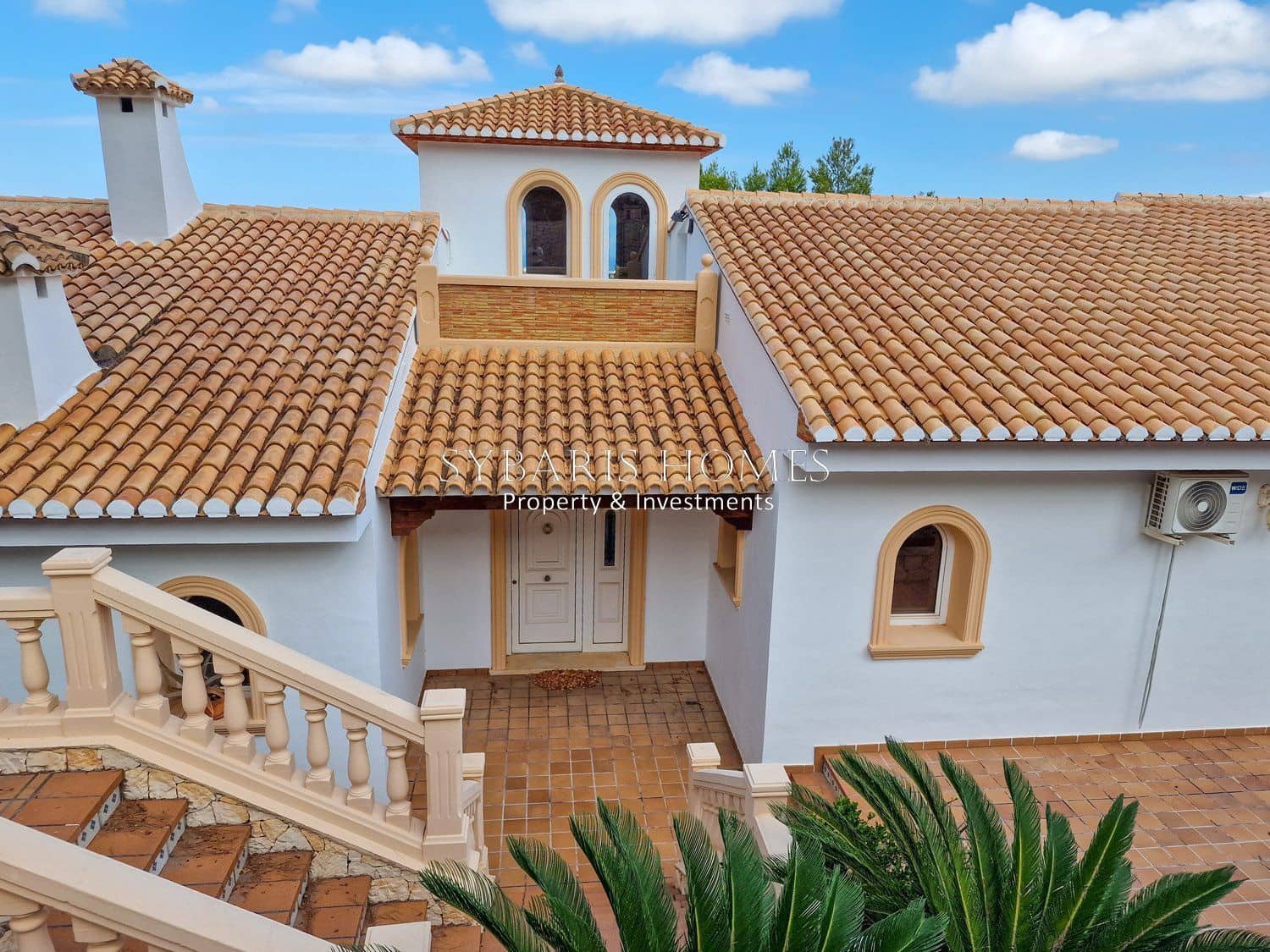 9 Zimmer Villa zu verkaufen in Pedreguer mit Garage - 899.000 € (Ref: 10183787)