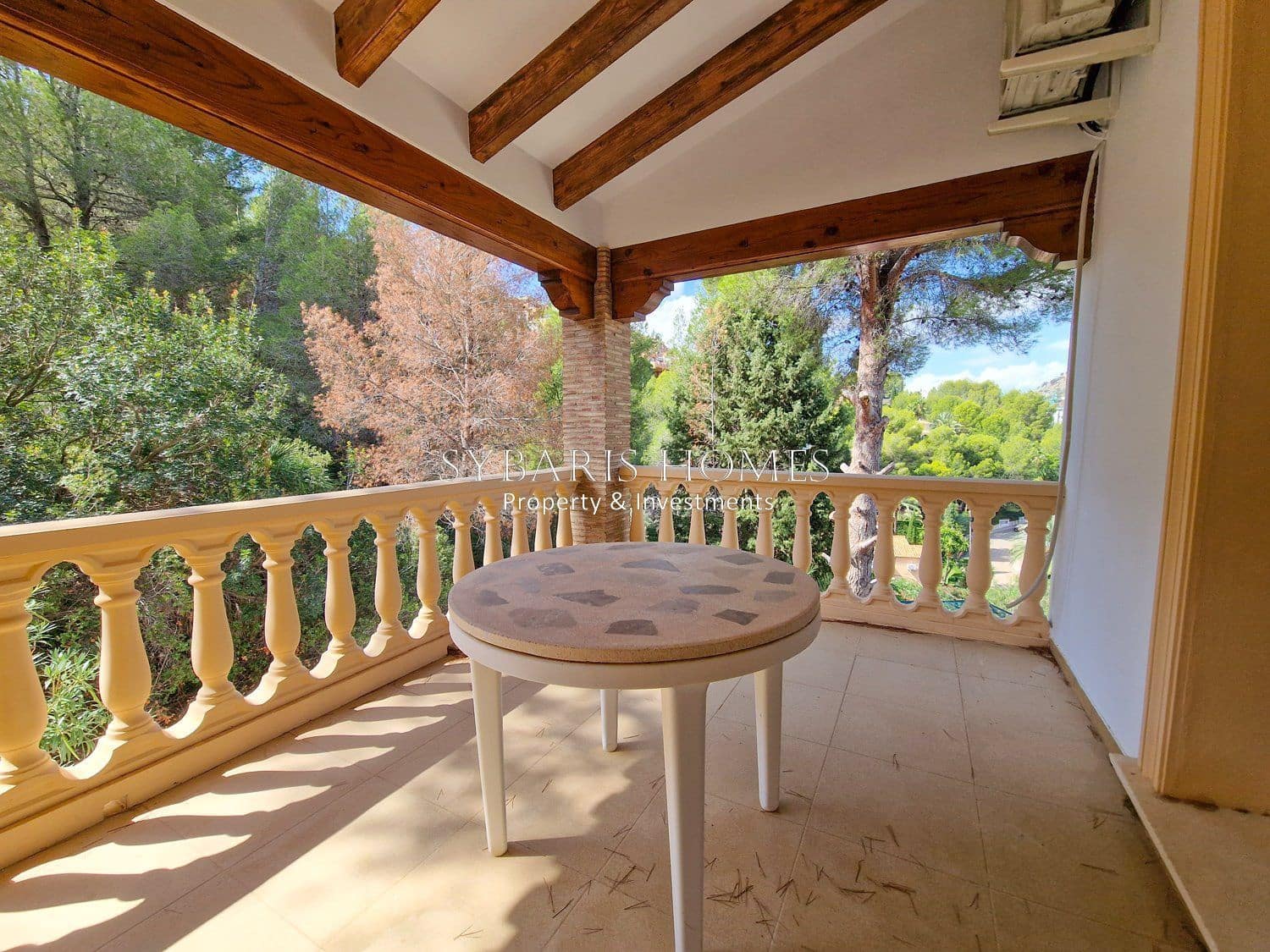 9 Zimmer Villa zu verkaufen in Pedreguer mit Garage - 899.000 € (Ref: 10183787)