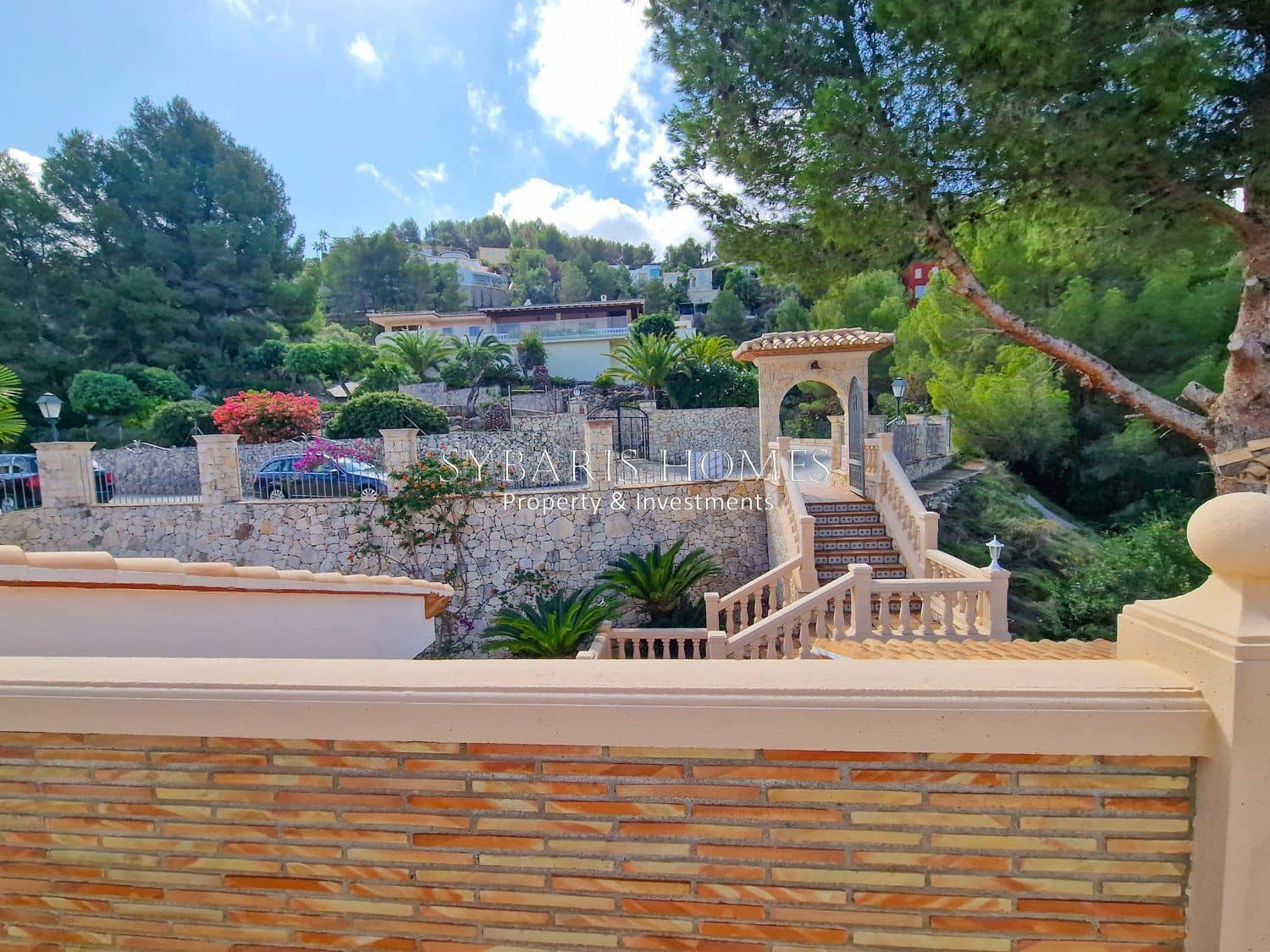 9 Zimmer Villa zu verkaufen in Pedreguer mit Garage - 899.000 € (Ref: 10183787)