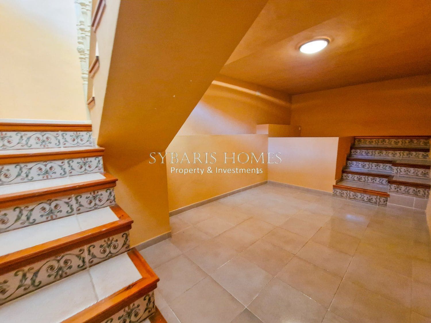9 Zimmer Villa zu verkaufen in Pedreguer mit Garage - 899.000 € (Ref: 10183787)