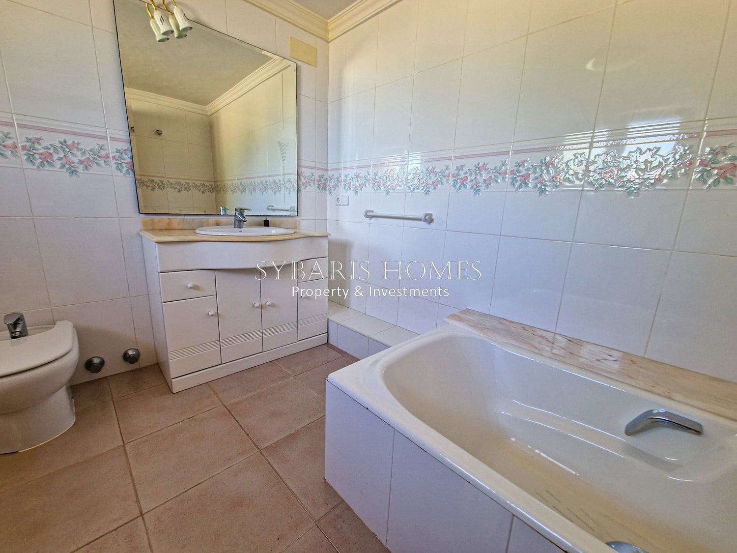 9 Zimmer Villa zu verkaufen in Pedreguer mit Garage - 899.000 € (Ref: 10183787)
