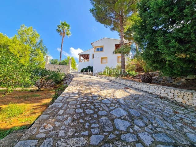 9 Zimmer Villa zu verkaufen in Pedreguer mit Garage - 899.000 € (Ref: 10183787)