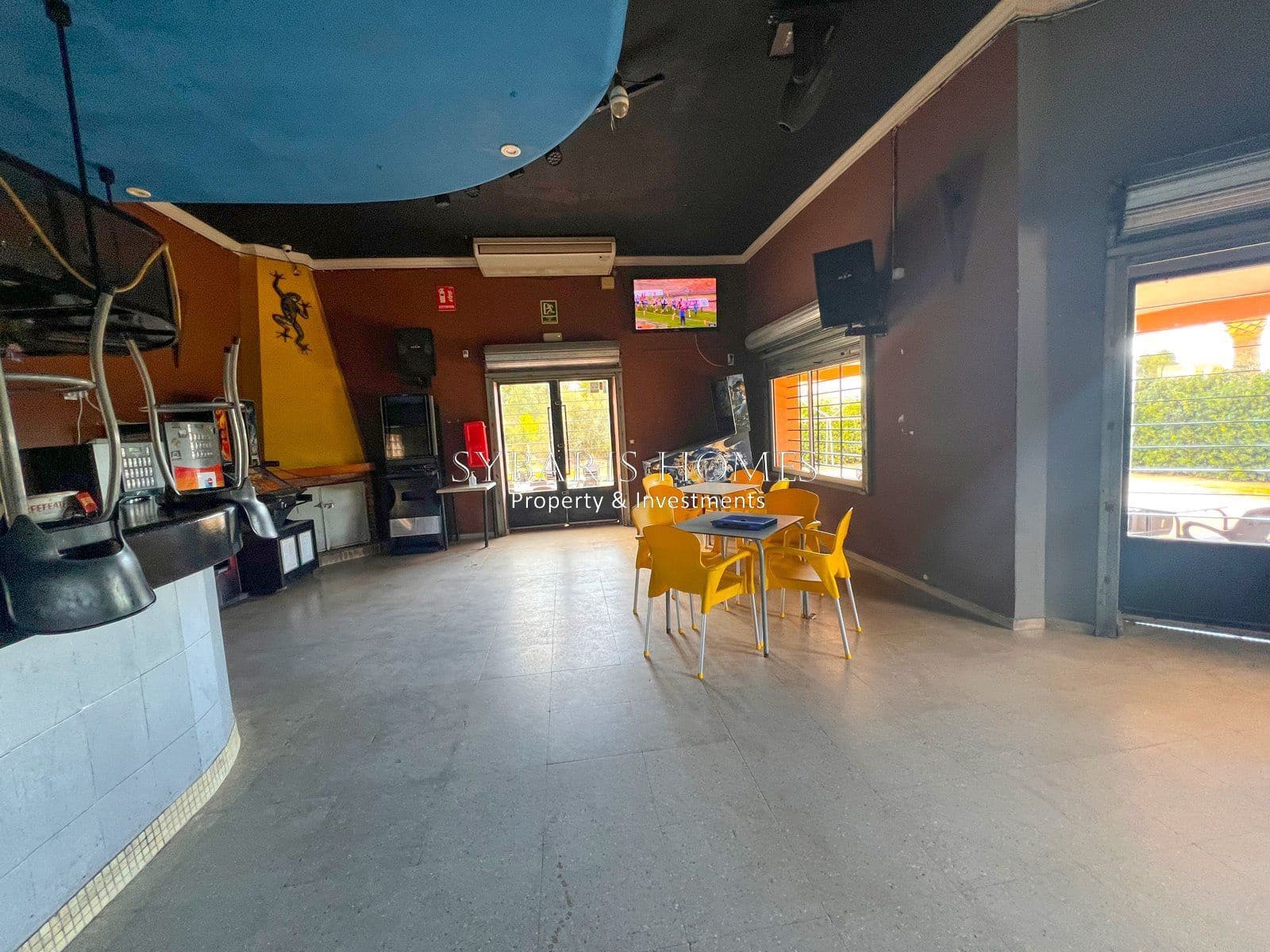 Kommersiell til salgs i Orba med garasje - € 299 000 (Ref: 10183791)