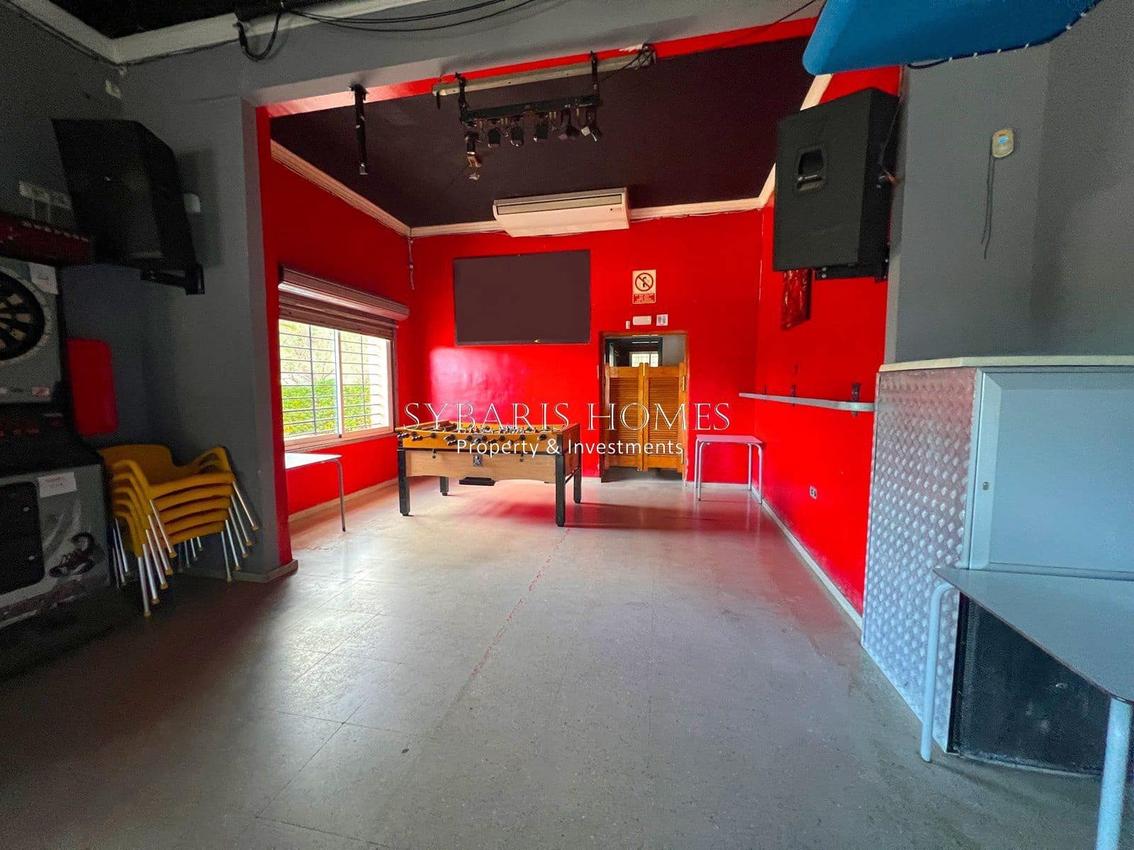 Kommersiell til salgs i Orba med garasje - € 299 000 (Ref: 10183791)