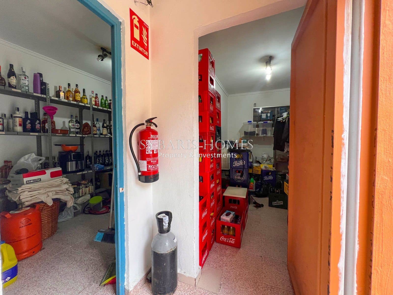Kommersiell til salgs i Orba med garasje - € 299 000 (Ref: 10183791)