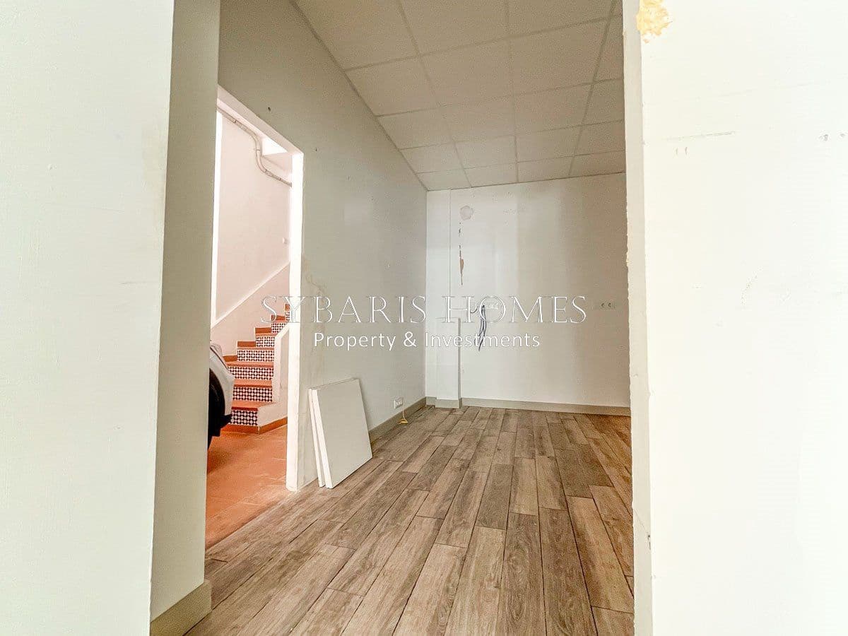 Kommersiell til salgs i Denia med garasje - € 325 000 (Ref: 10183794)