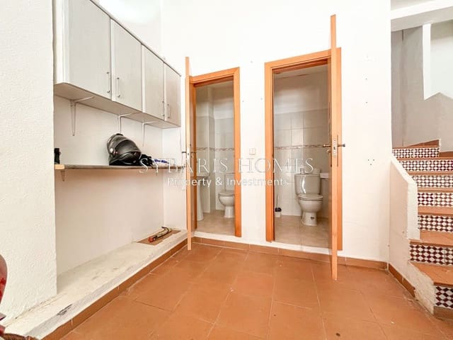 Kommersiell til salgs i Centro Urbano, Dénia med garasje - € 325 000 (Ref: 10183794)